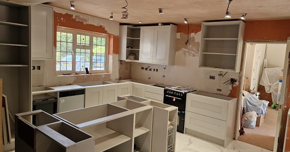 Black Mirror quartz kitchen worktop befor