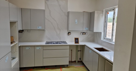 calacatta gold quartz kitchen worktop After