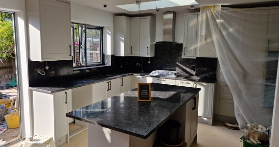 kitchen-worktops-quartz-supply-fittin-srvices-lonodn-afte