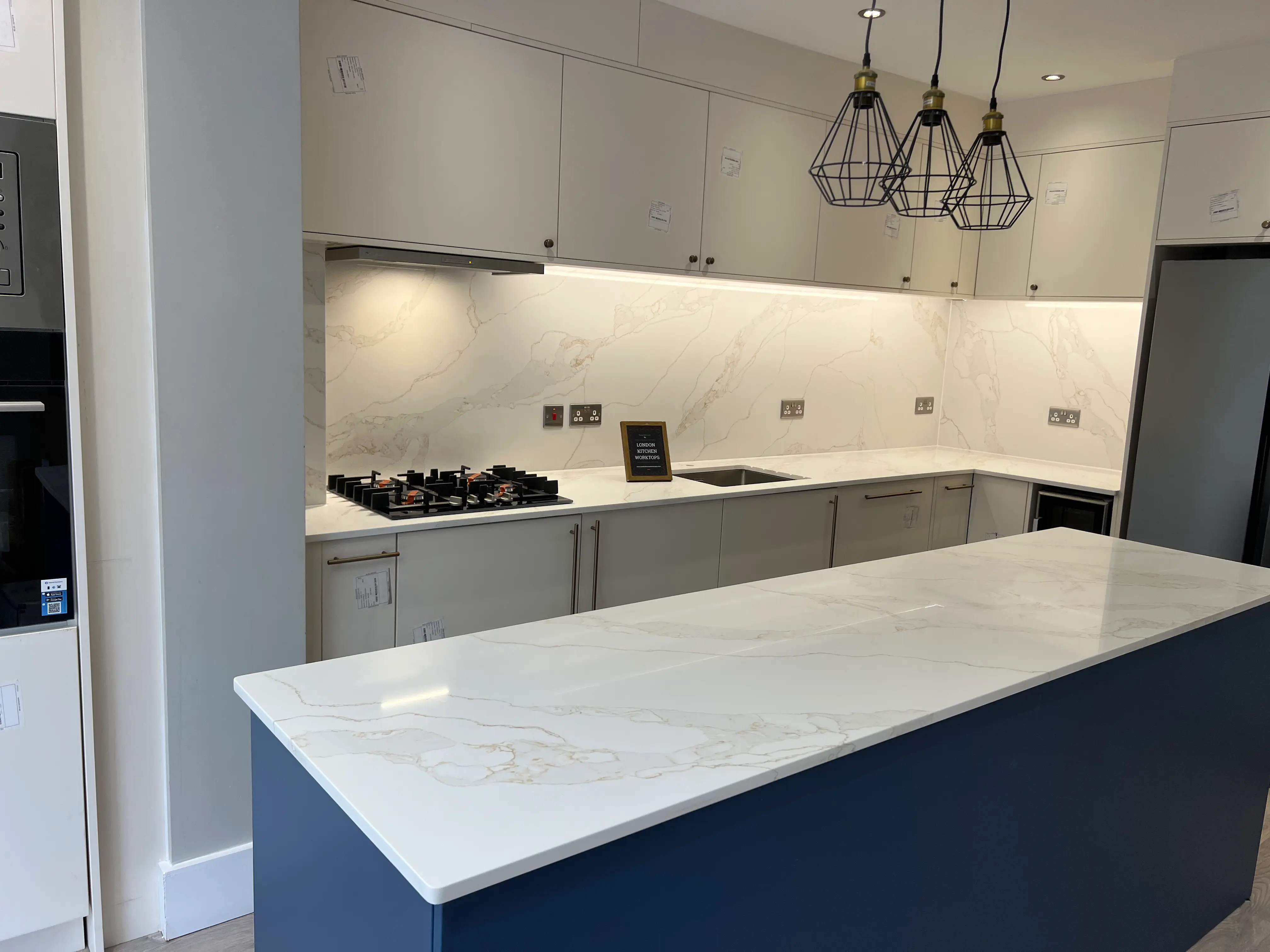 Request a Quote for Quartz Worktops in Balham Finished Balham quartz worktop installation ready for handover