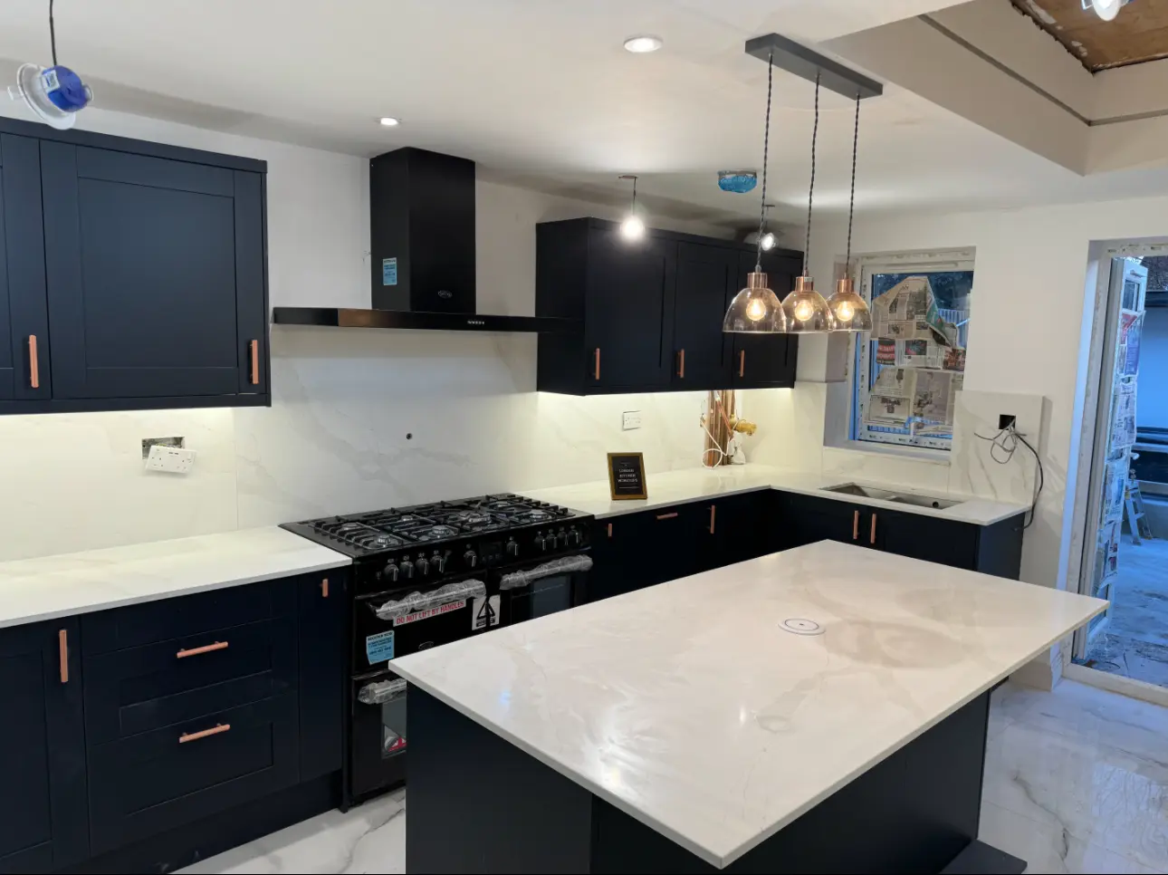 Quartz Worktops Barnes Hero Image Bespoke quartz worktops and island for a Barnes kitchen renovation
